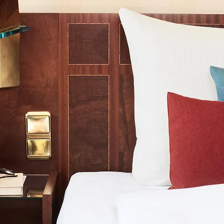 Living Kanzler Hotel Bonn