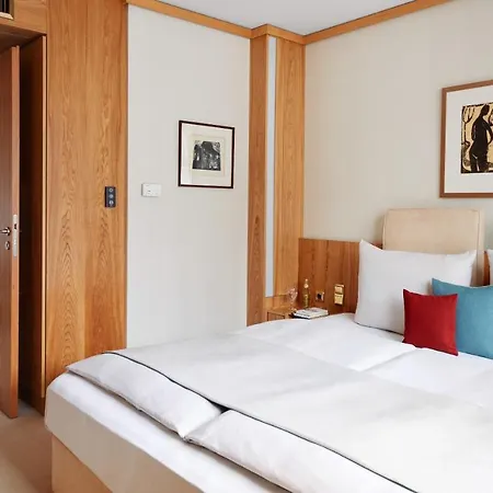 Living Kanzler 4* ボン