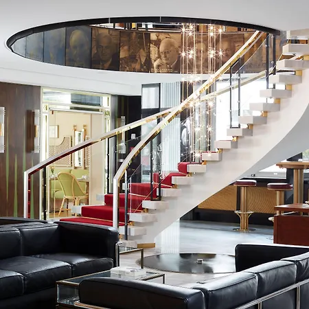 Living Kanzler Otel Bonn