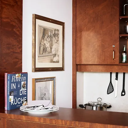 ホテル Living Kanzler ボン