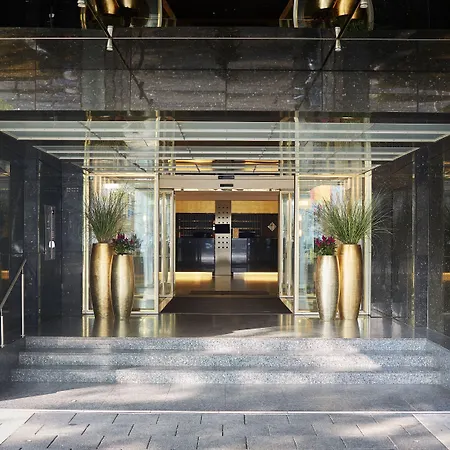 Living Kanzler Hotel