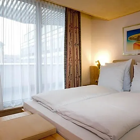 Living Kanzler Szálloda 4*