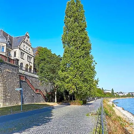 Szálloda Living Kanzler
