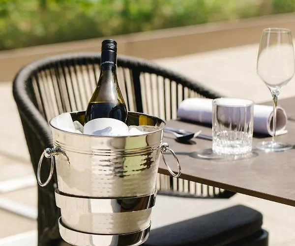 Hotel Living Kanzler Bona