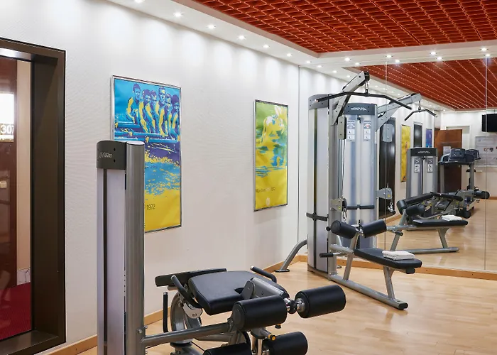 Hotel Living Kanzler 4*