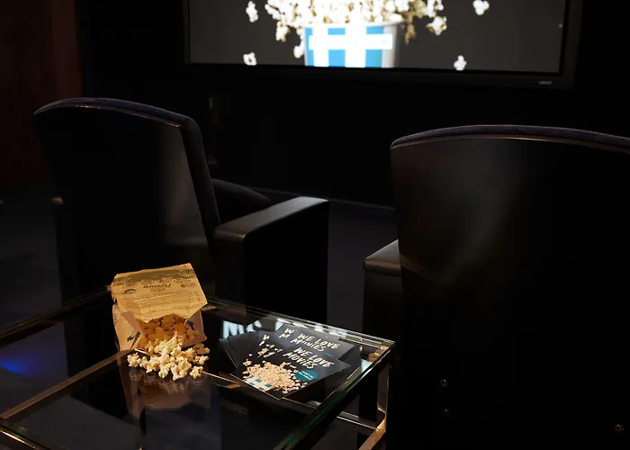 Living Kanzler Hotel 4*