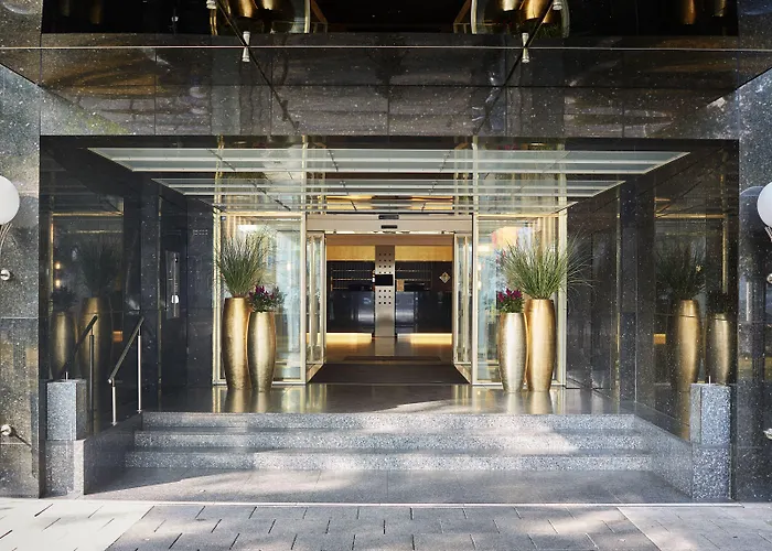 Living Kanzler Hotel